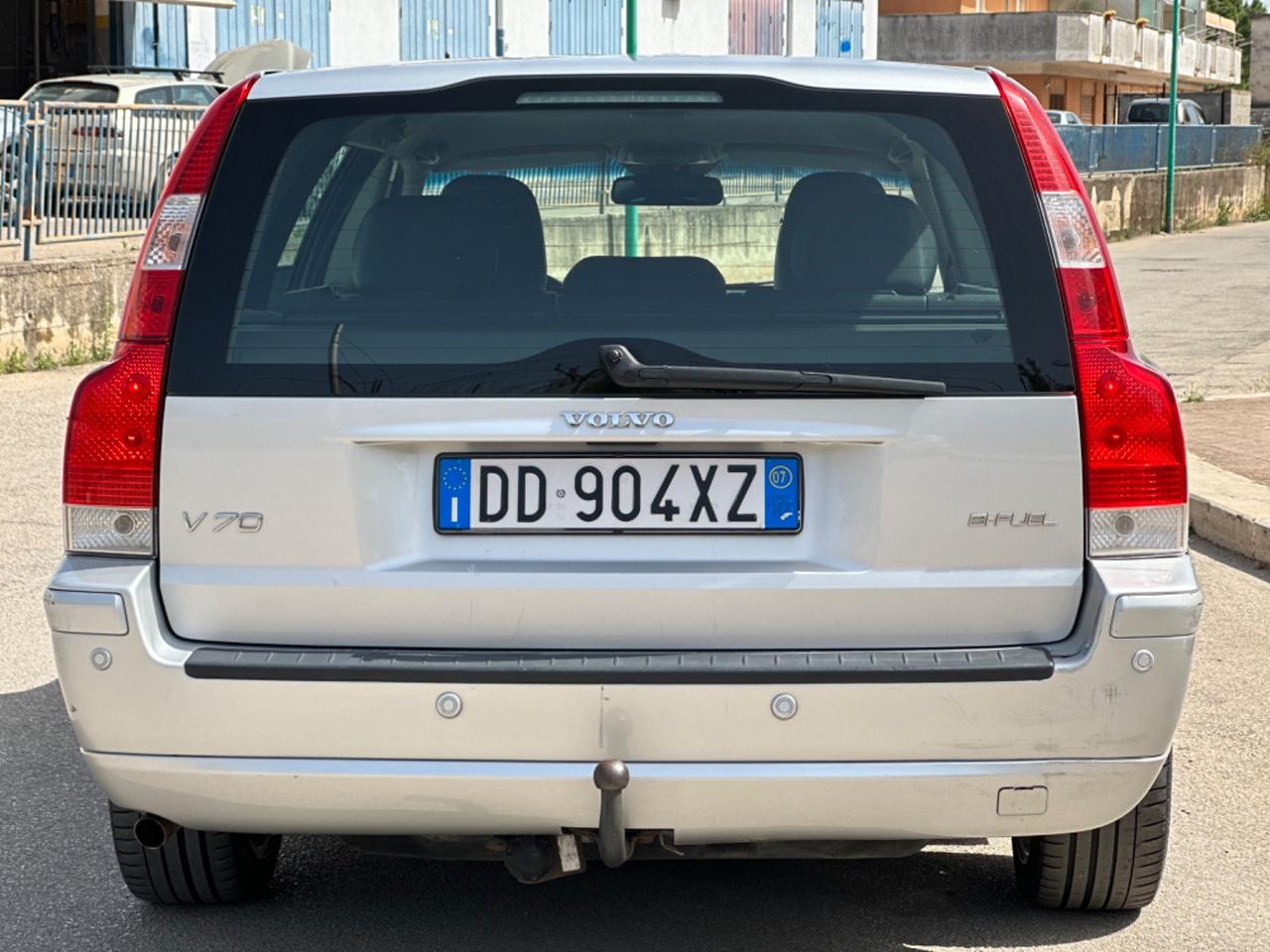 Volvo V70 2.4 BENZINA 2007 - CAMBIO AUTOMATICO E GANCIO TRAINO