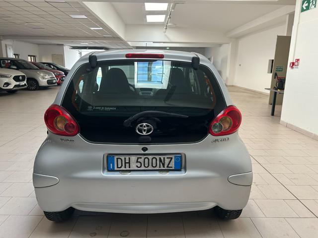 TOYOTA Aygo 1.0 12V VVT-i 5 porte Sol m-mt