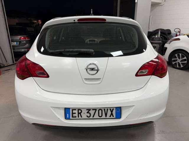 Opel Astra Astra IV 2010 5p 1.7 cdti Cosmo 110cv