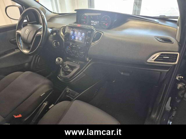 LANCIA Ypsilon 1.0 FireFly 5 porte S&S Hybrid Ecochic Silver