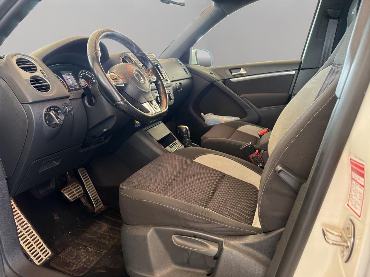 Volkswagen Tiguan 2.0 TDI 177 CV 4MOTION DSG R-Line BlueMotion Tech.