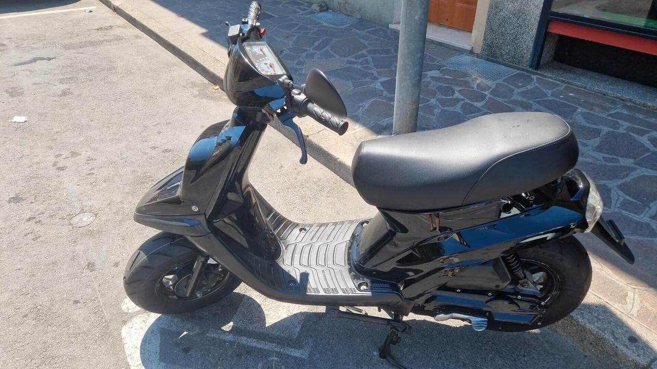 Mbk Booster Spirit 50 nero 12/2000