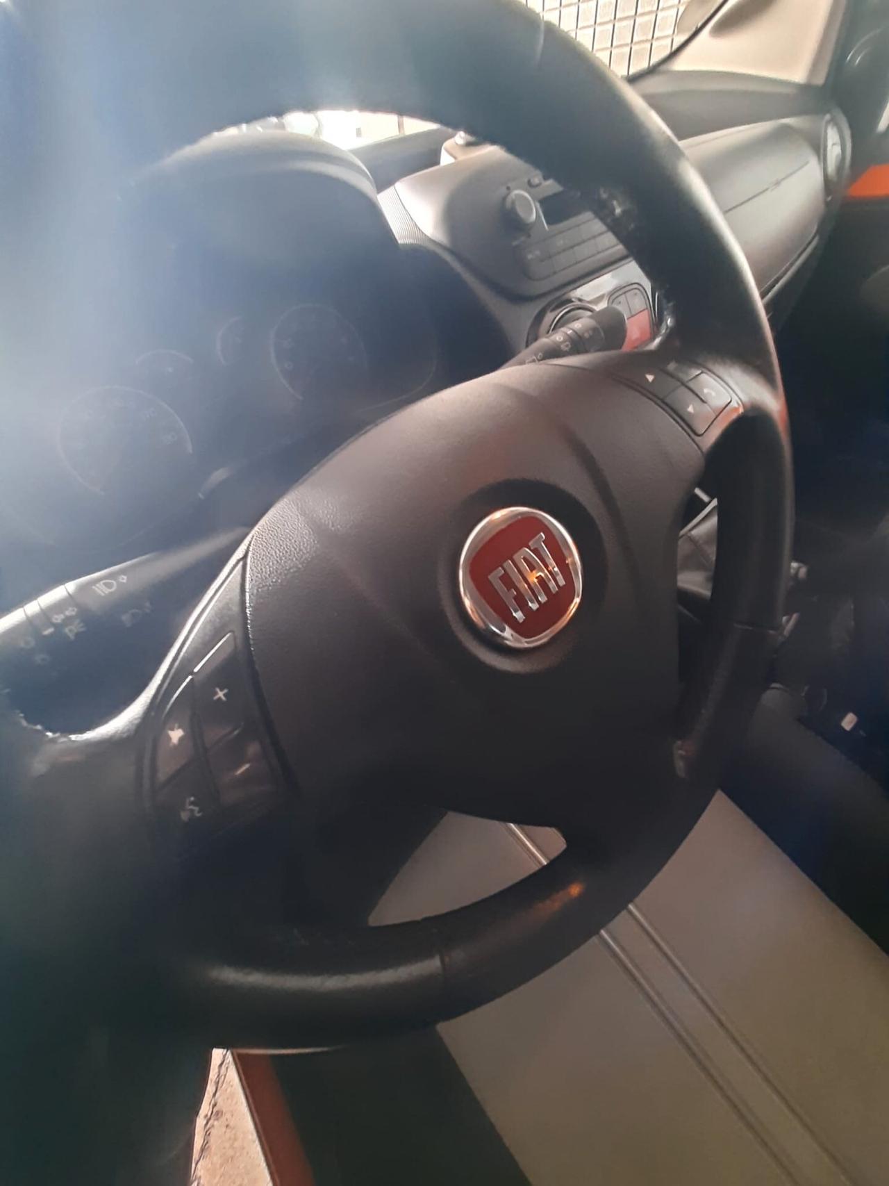 Fiat Qubo 1.3 MJT 95 CV Trekking