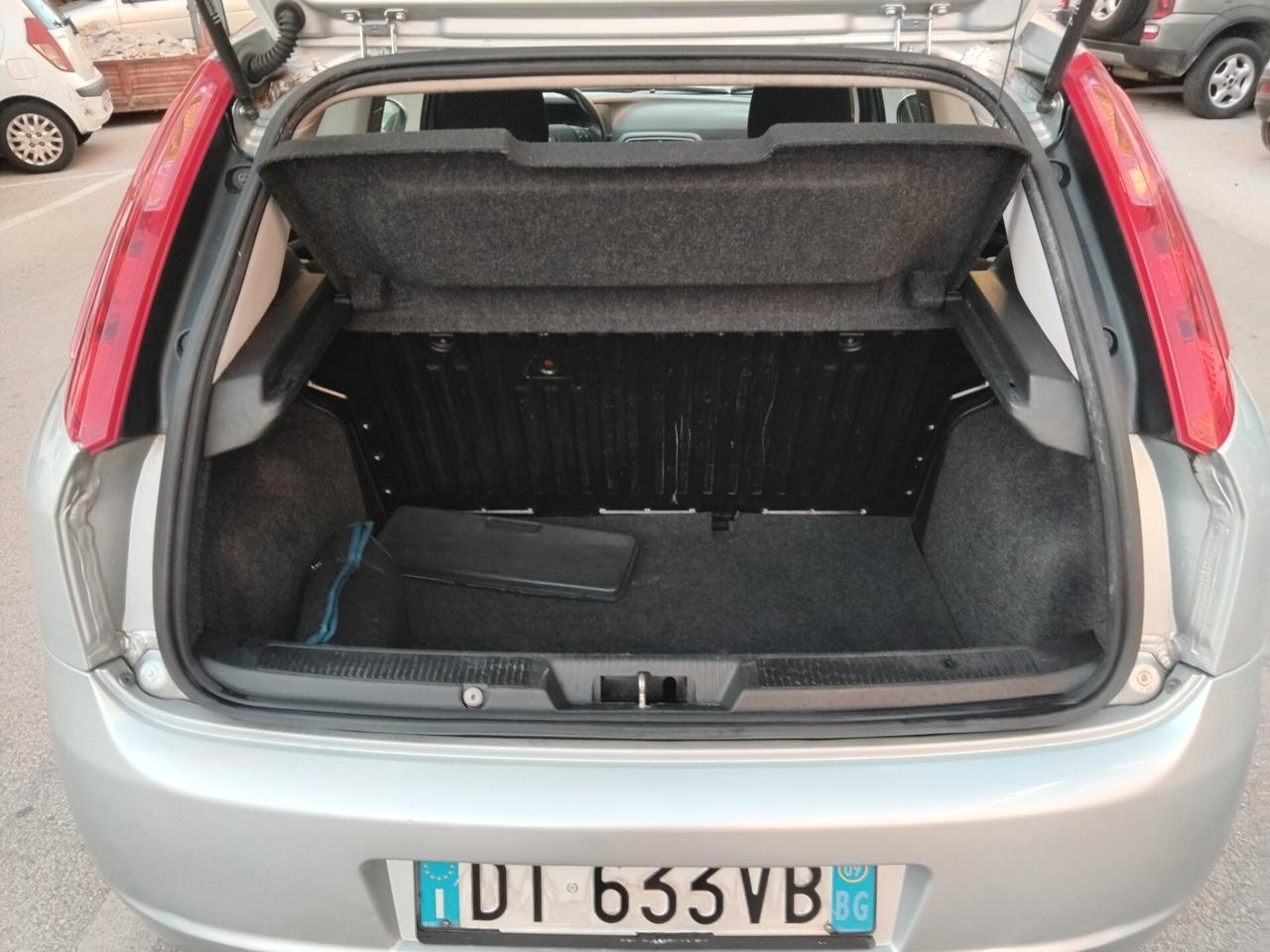 FIAT GRANDE PUNTO 1.4 GPL CON GARANZIA