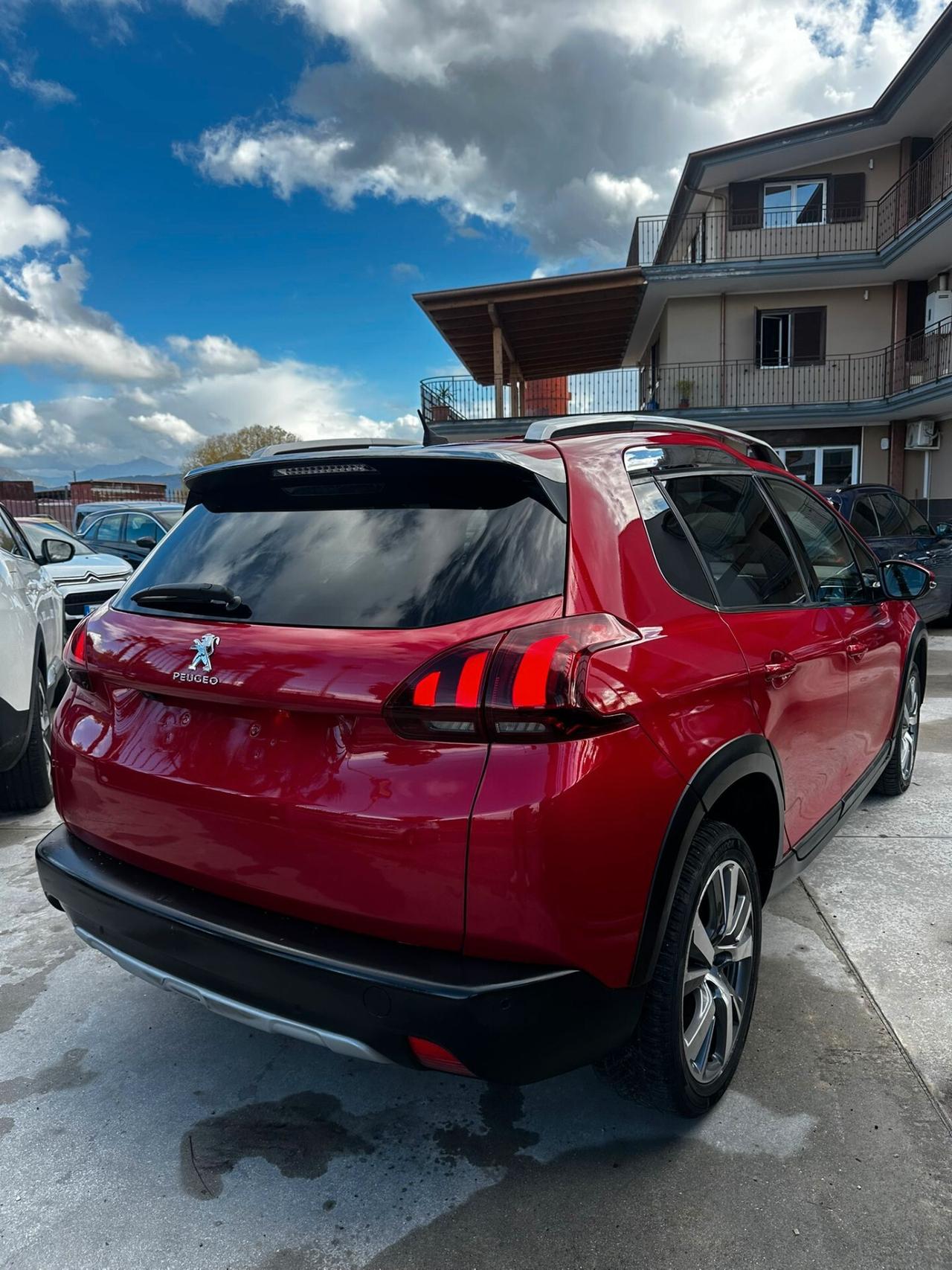 Peugeot 2008 BlueHDi 120 EAT6 S&S Allure