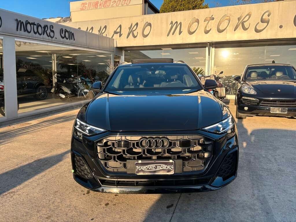 Audi Q8 S line esition 286 cv 2025/ 12.000 KM IVA ESPOSTA Tua a soli 849 Euro al mese