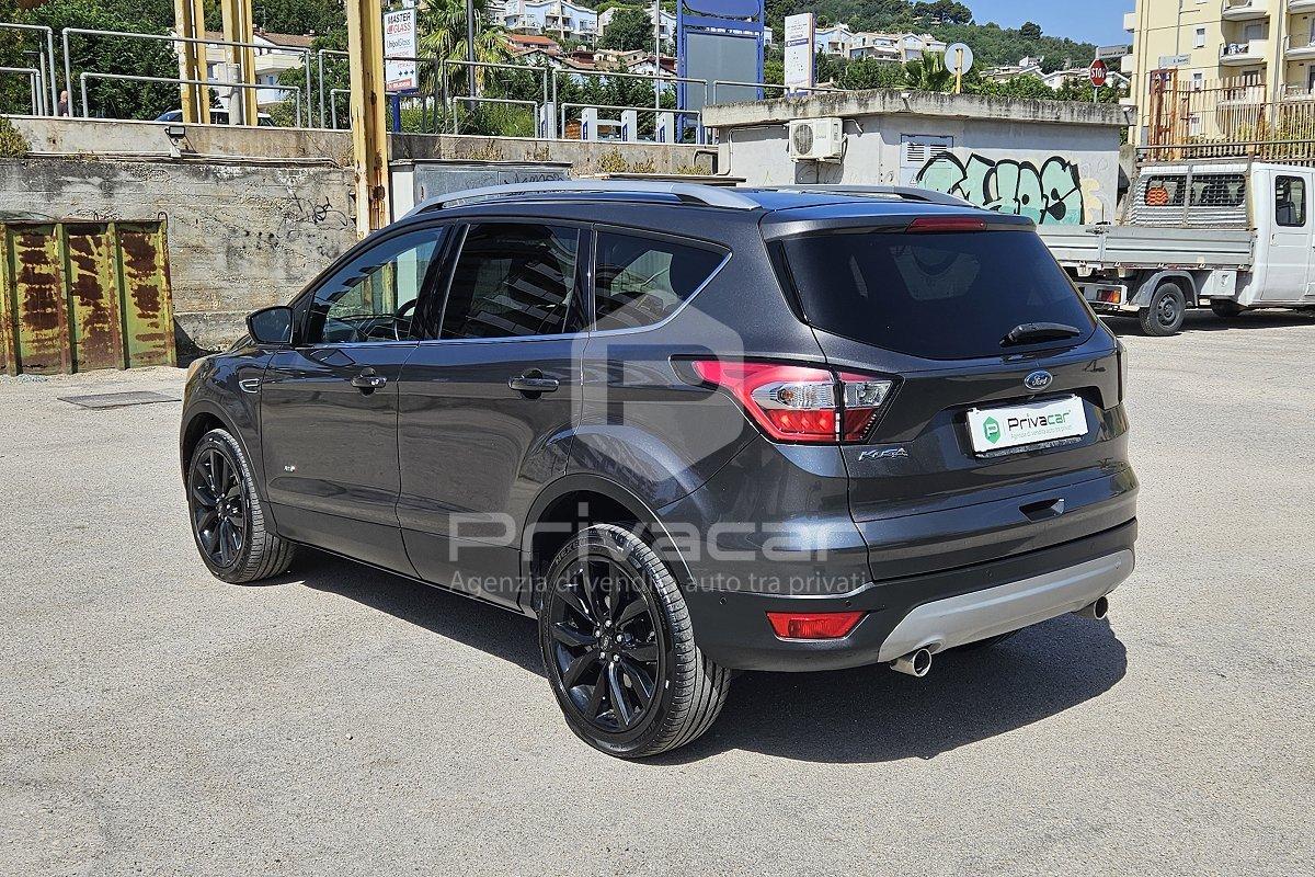 FORD Kuga 2.0 TDCI 150 CV S&S 4WD Powershift ST-Line