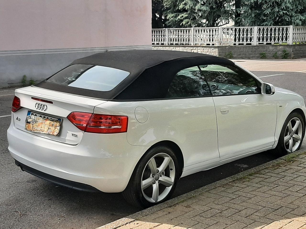 Audi A3 Cabrio 1.6 TDI 105 CV CR Ambition KM 160 MILA