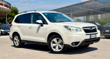 Subaru Forester 2014 2.0D 4x4 gancio traino garanzia 12 mesi ! ! !