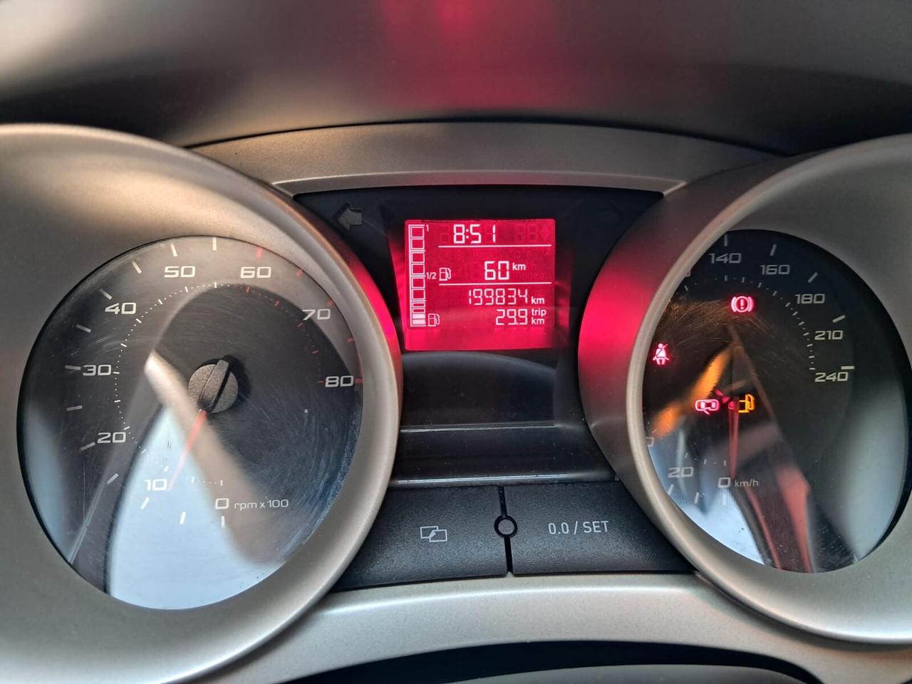 Seat Ibiza 1.4 5 porte Style gpl valido neopatentati