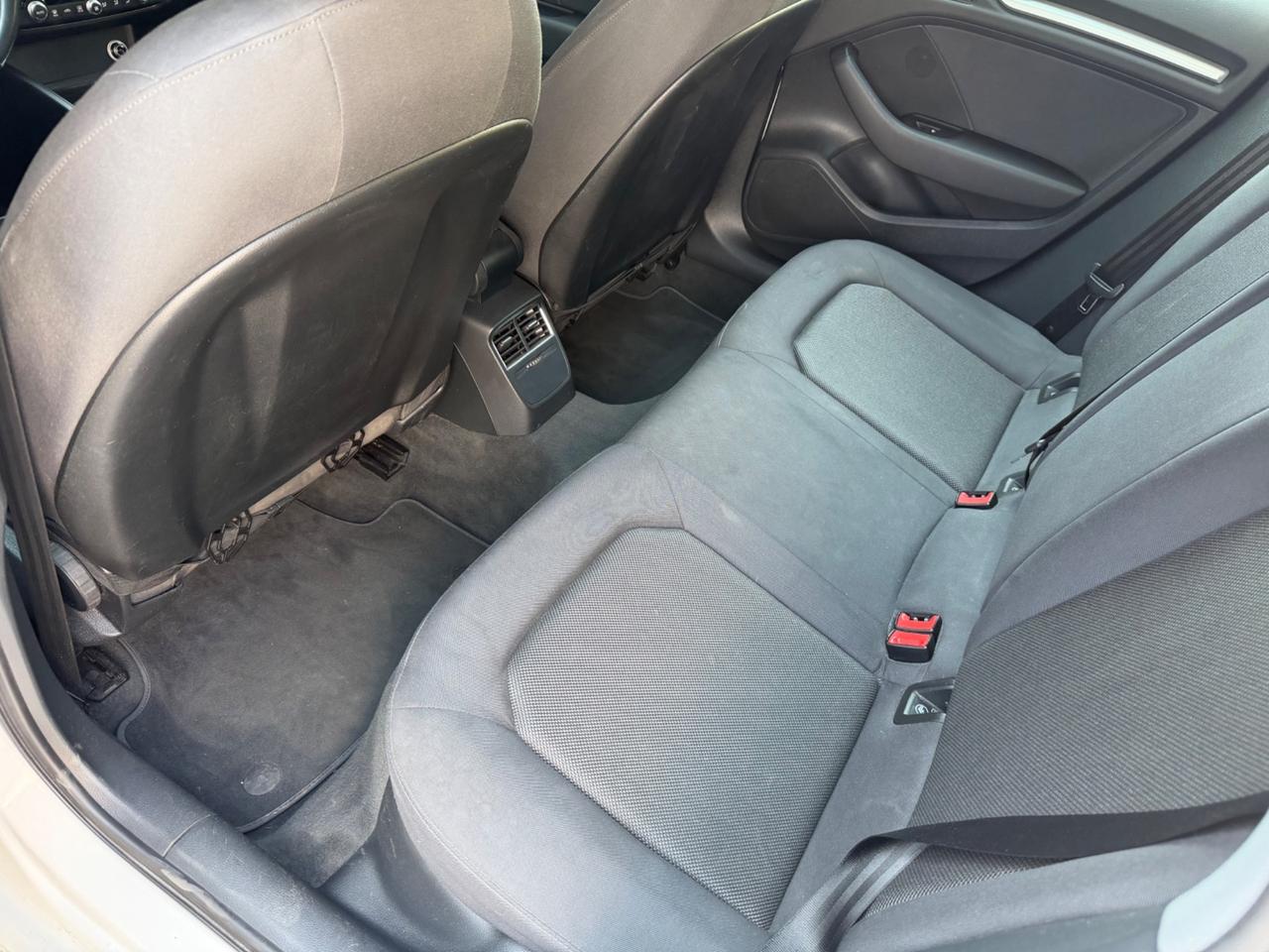 Audi A3 SPB 1.6 TDI S tronic Business