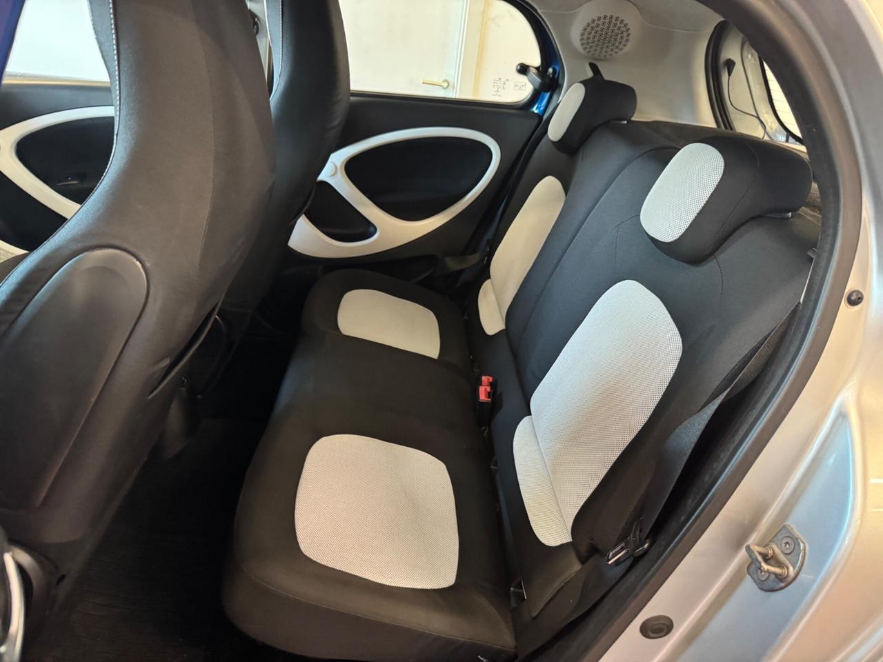 SMART FORFOUR 70 1.0 PASSION