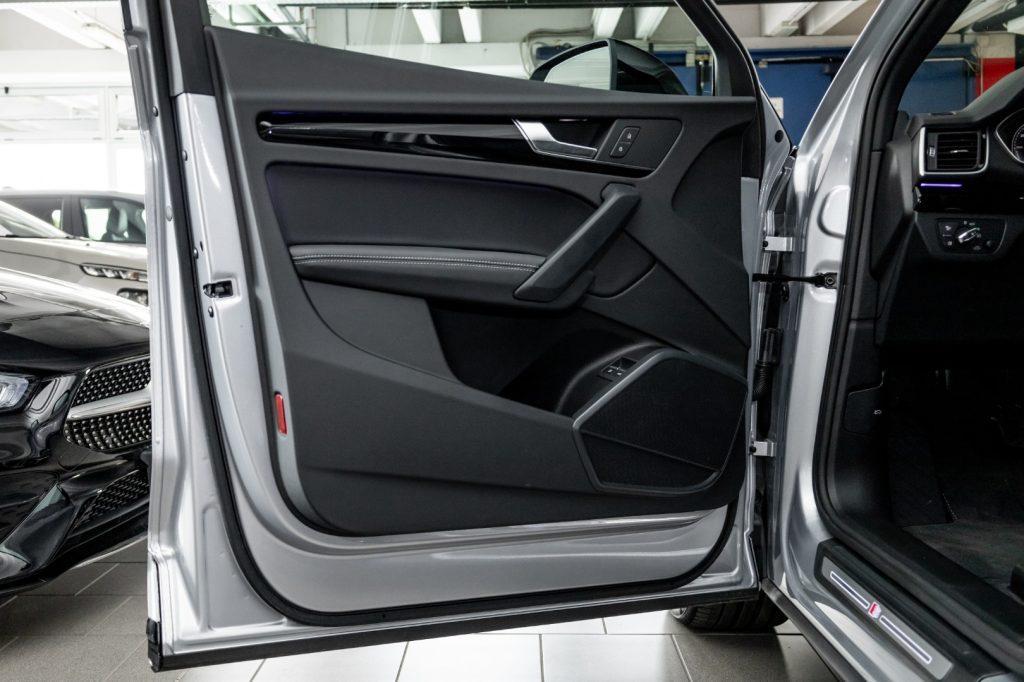 AUDI Q5 SPB 50 TFSI e quattro S tronic Identity Black