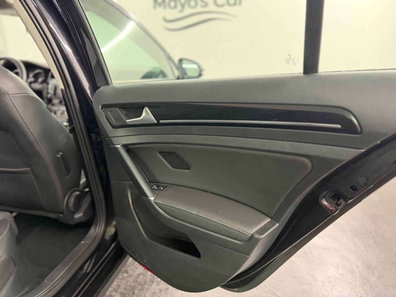 VOLKSWAGEN GOLF (anno 2013)