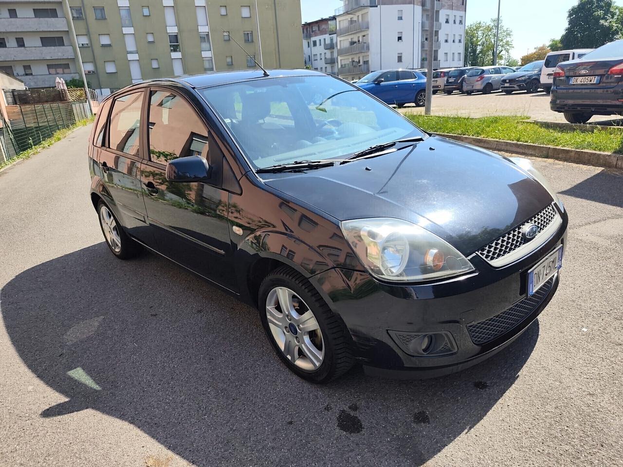 Ford Fiesta 1.2 Benz GPL 5 porte