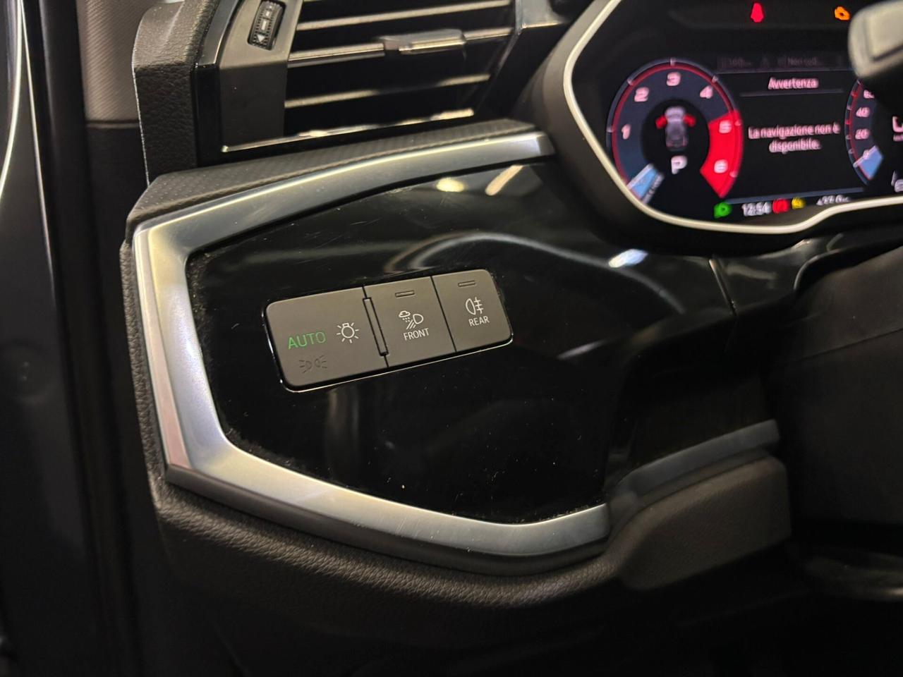 Audi Q3 35 TDI S tronic Business 2.0 150CV