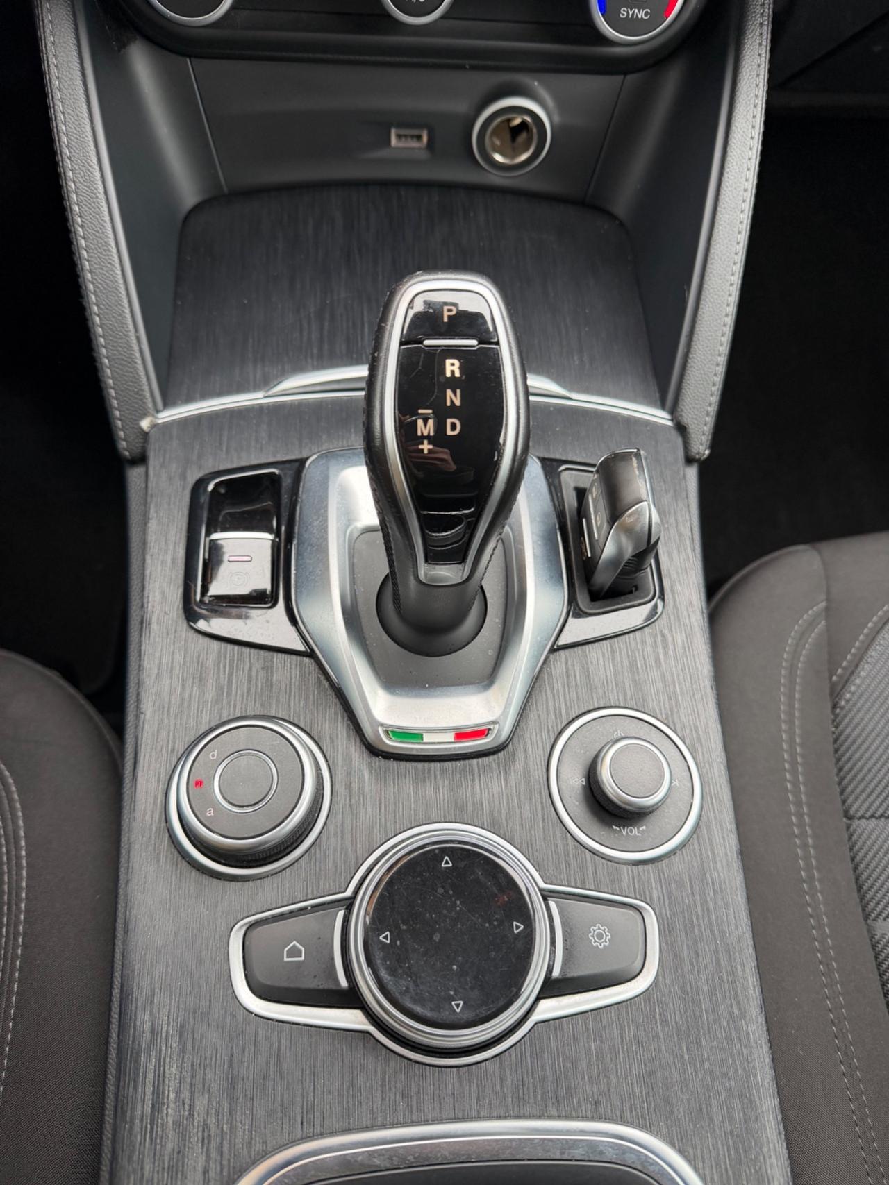 Alfa Romeo Stelvio 2.2 Turbodiesel 210 CV AT8 Q4 2021