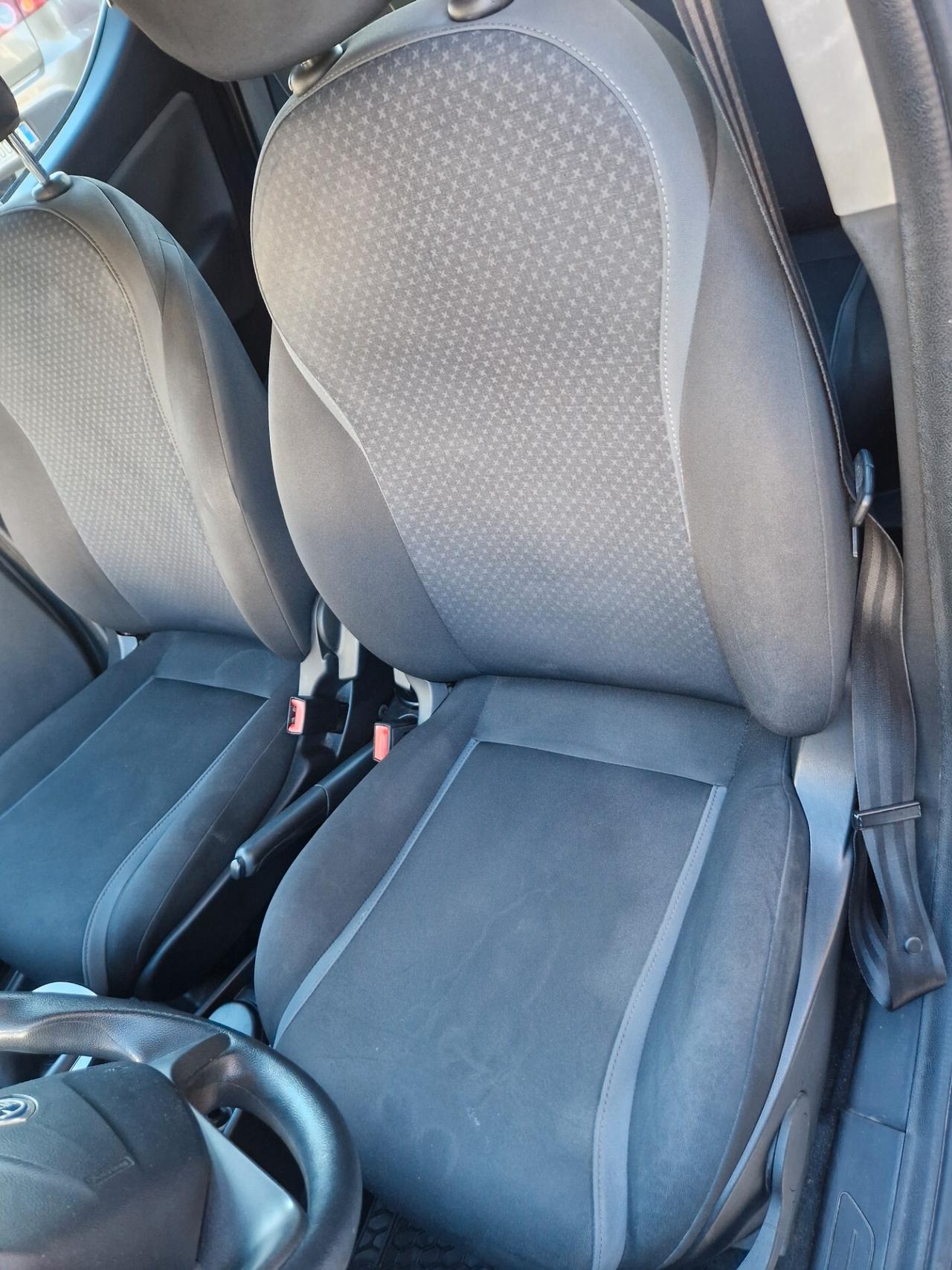 Lancia Ypsilon 1.2 69 CV 5 porte Platinum