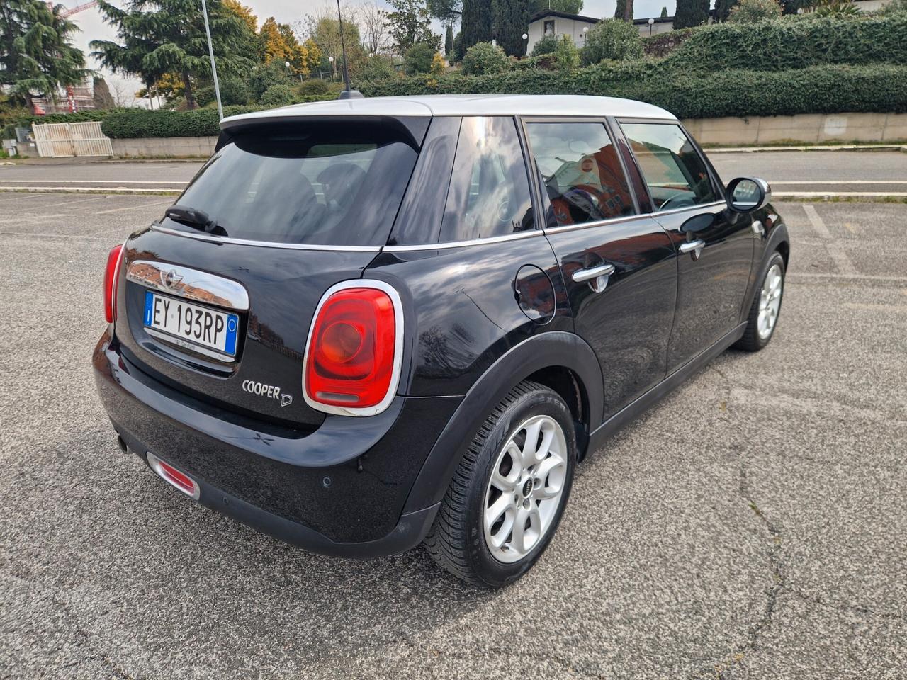 Mini Cooper D 1.5 136cv 5porte *FRIZIONE NUOVA*