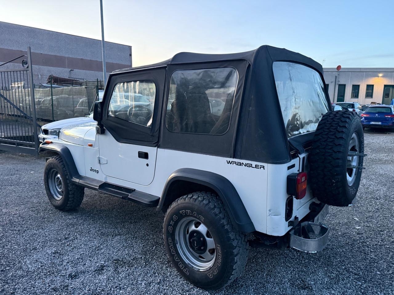 Jeep Wrangler 2.5 cat Soft top (EU)