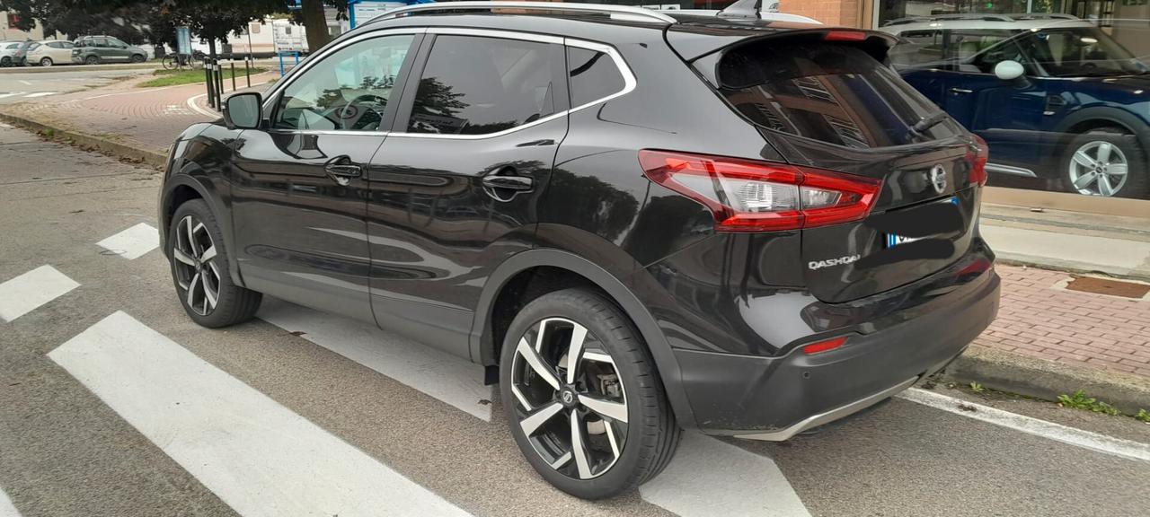 Nissan Qashqai 1.3 DIG-T 140 CV Tekna