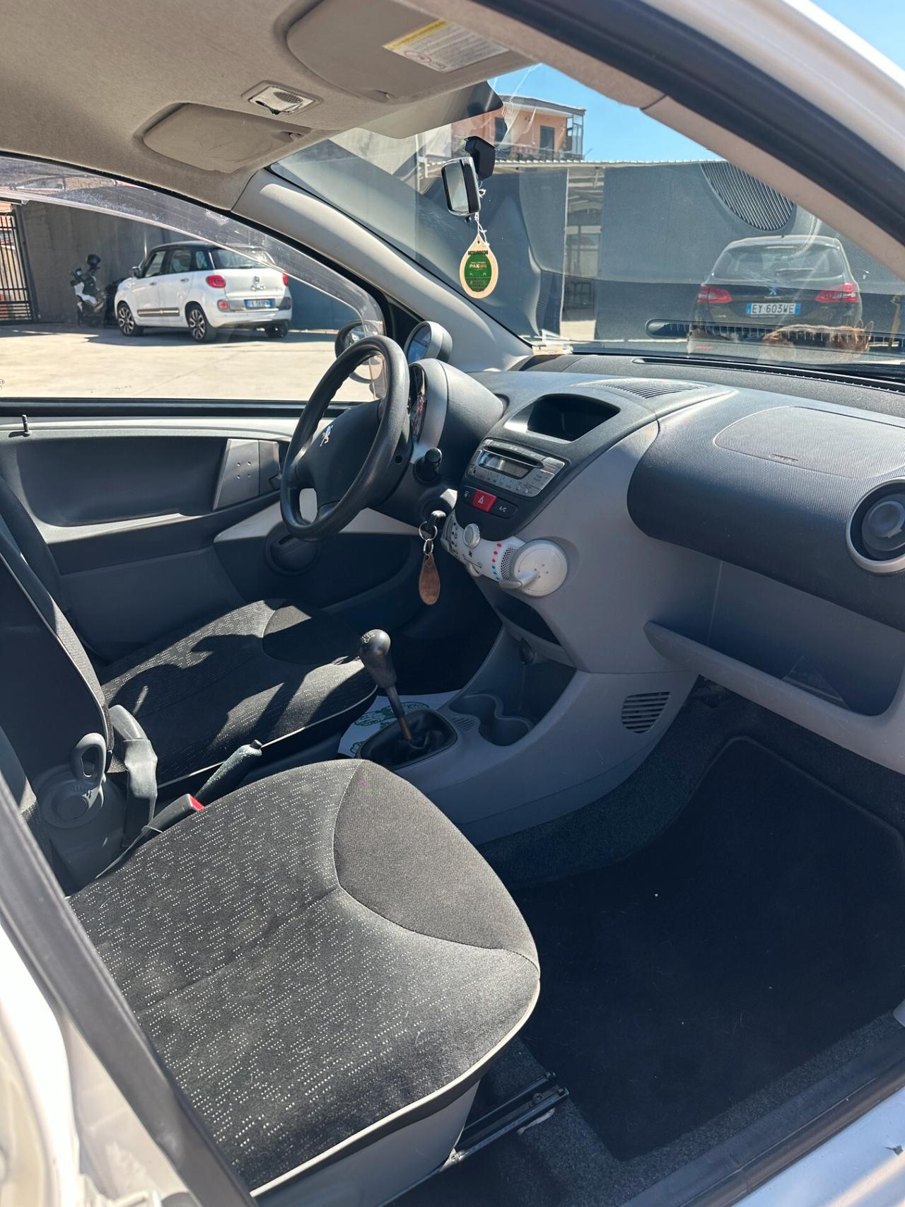 Peugeot 107 1.0 68CV 5p. Allure