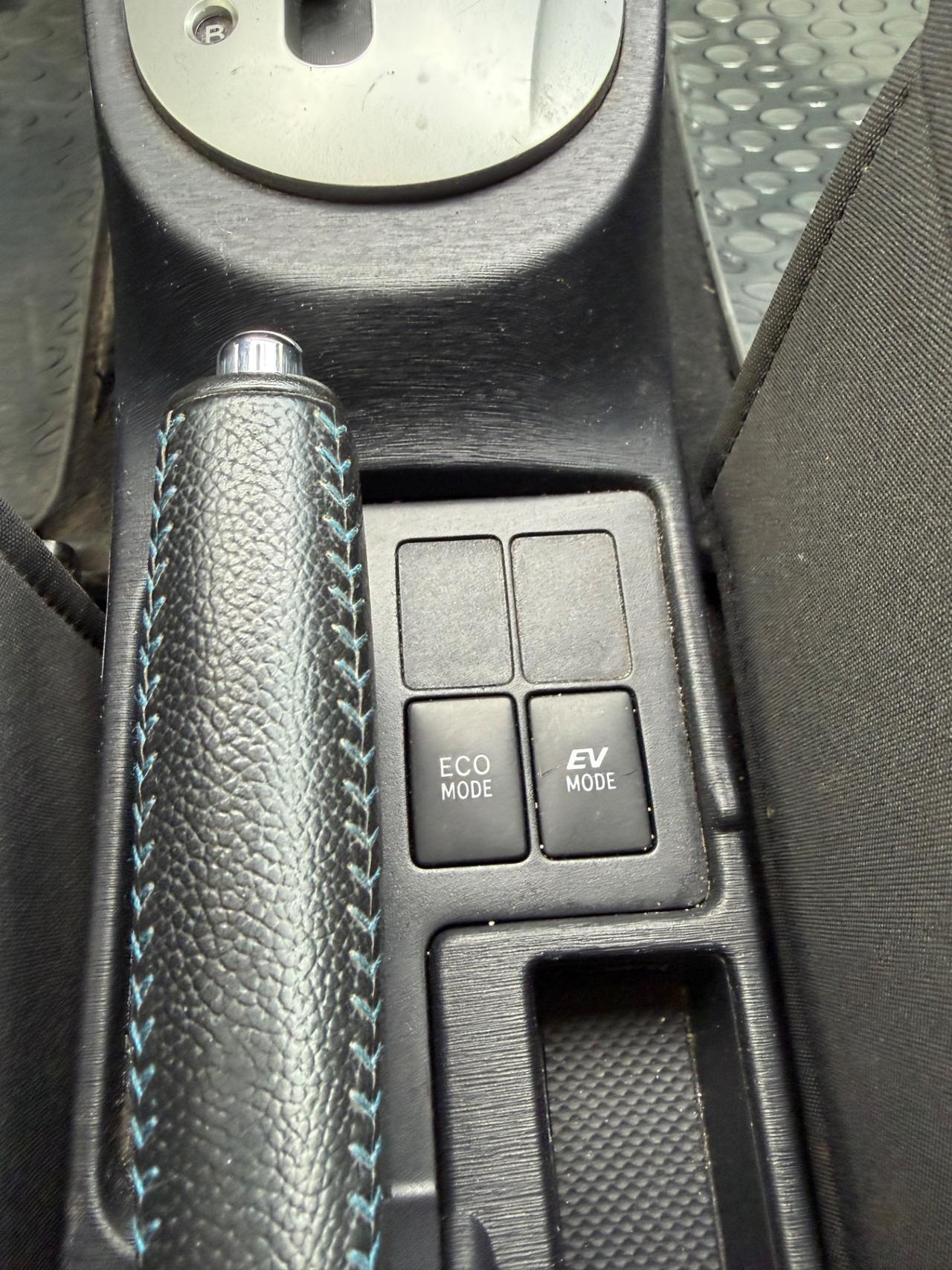 Toyota Yaris 1.5 Hybrid Neopatentati Euro 5