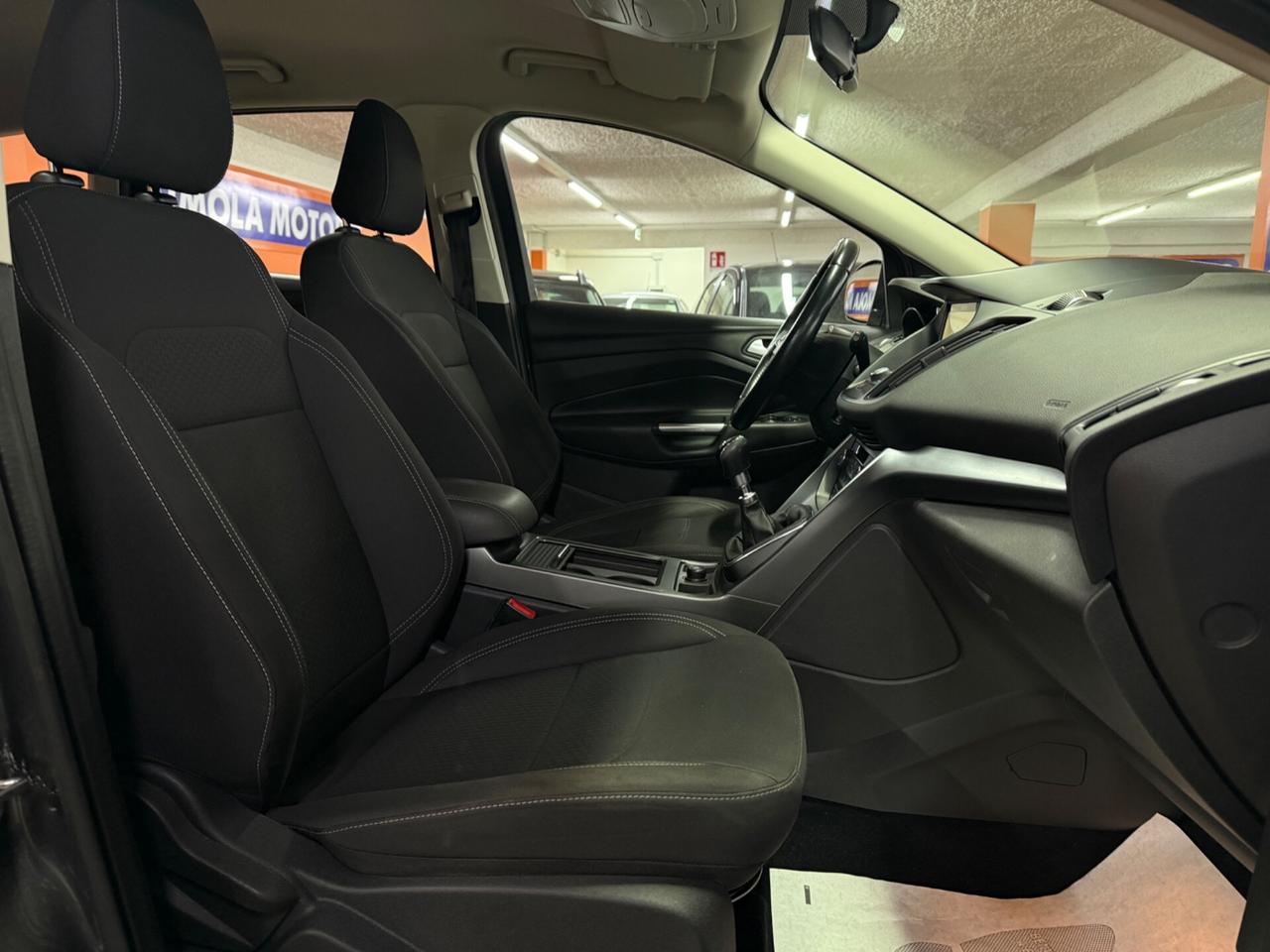 Ford Kuga 1.5 TDCI 120 CV S&S 2WD Titanium