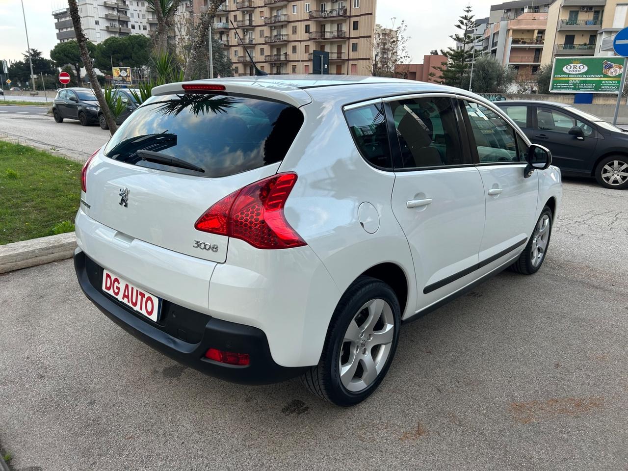 Peugeot 3008 1.6 HDi 115CV 2012