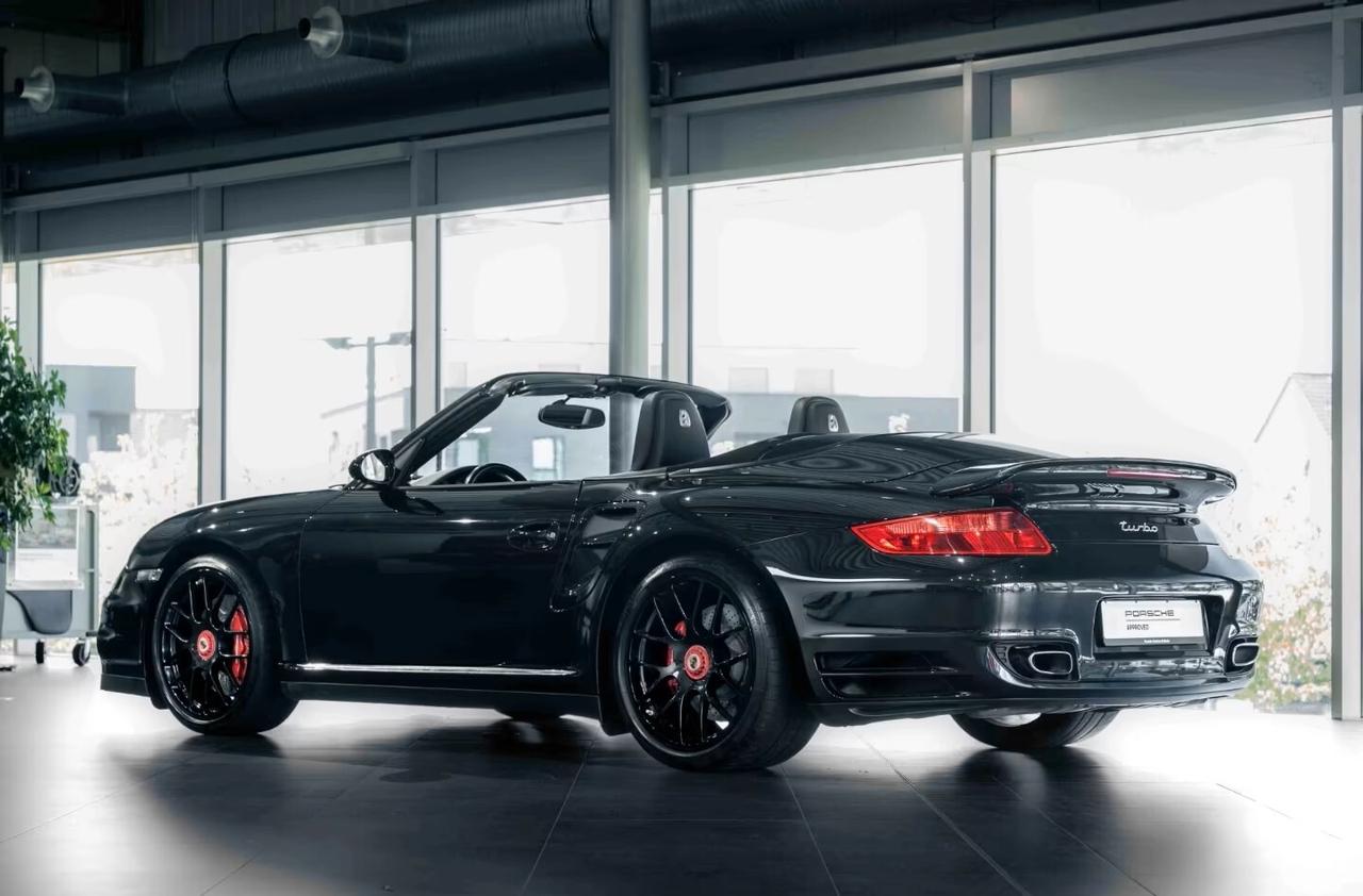 Porsche 911 Turbo Cabriolet