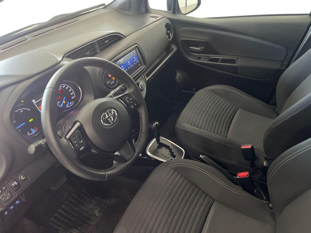 Toyota Yaris 5p 1.5 hybrid Trend Red Edition