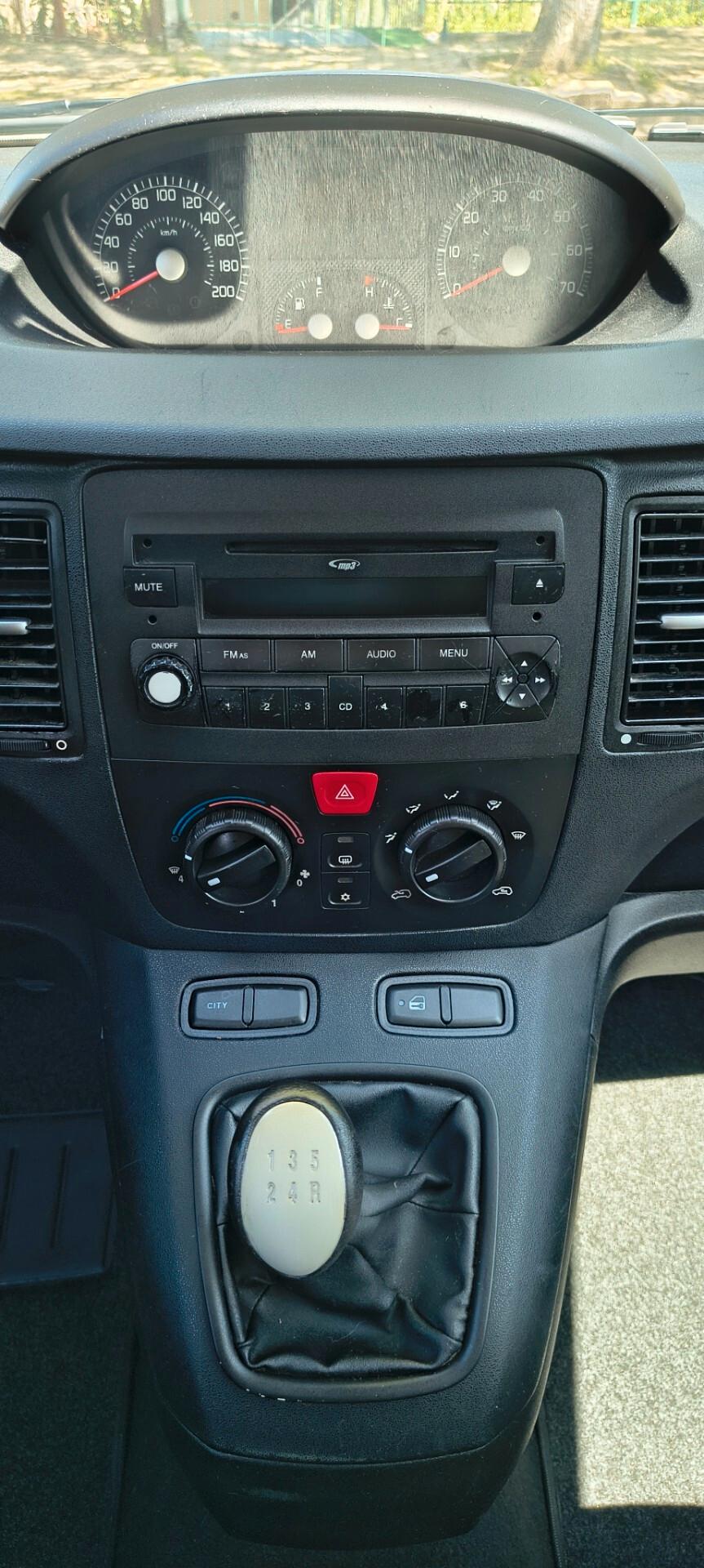 Fiat Idea 1.4 BlackEnergy GPL