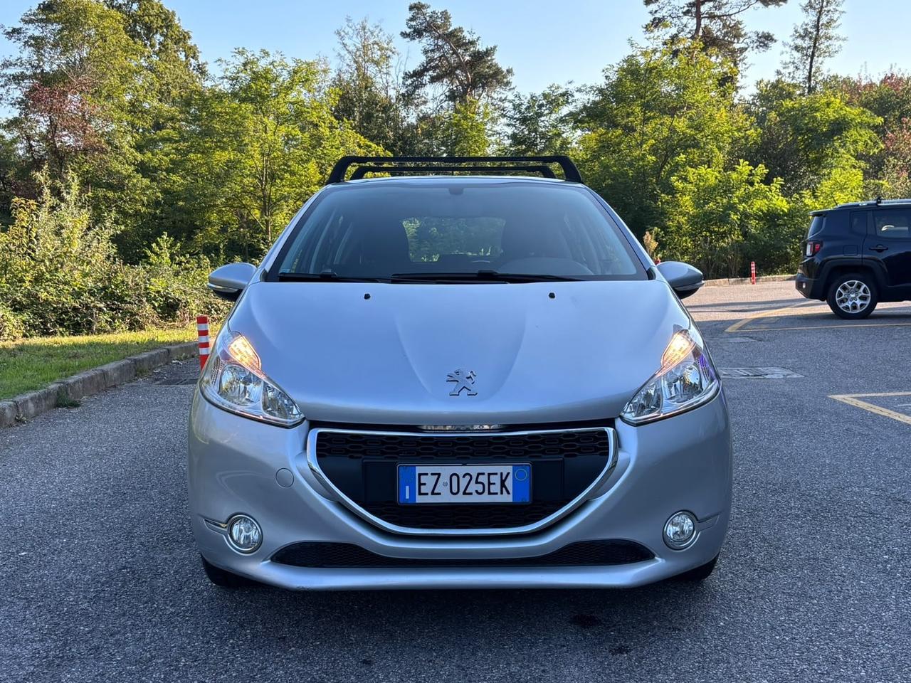 Peugeot 208 1.4 HDi 68 CV 5 porte Allure