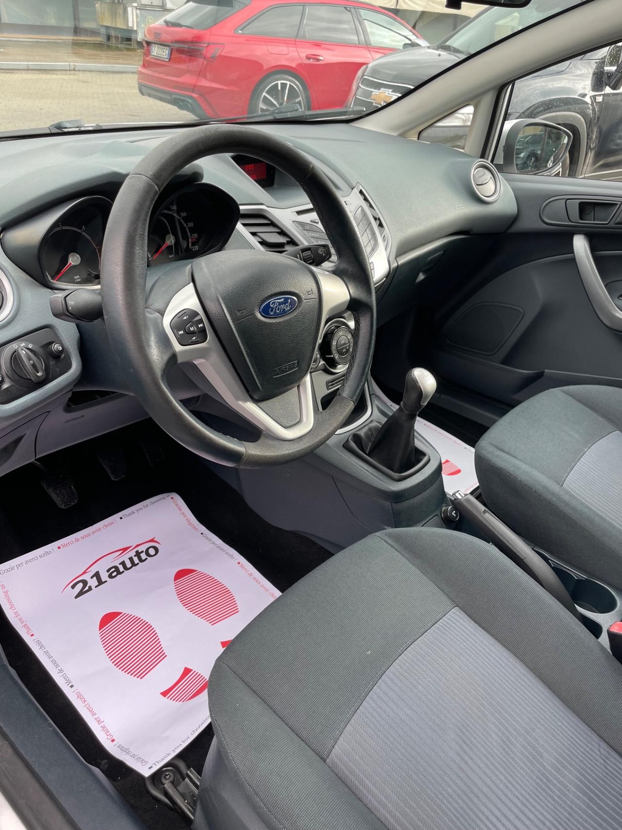 Ford Fiesta 1.4 TDCi 5p. Titanium