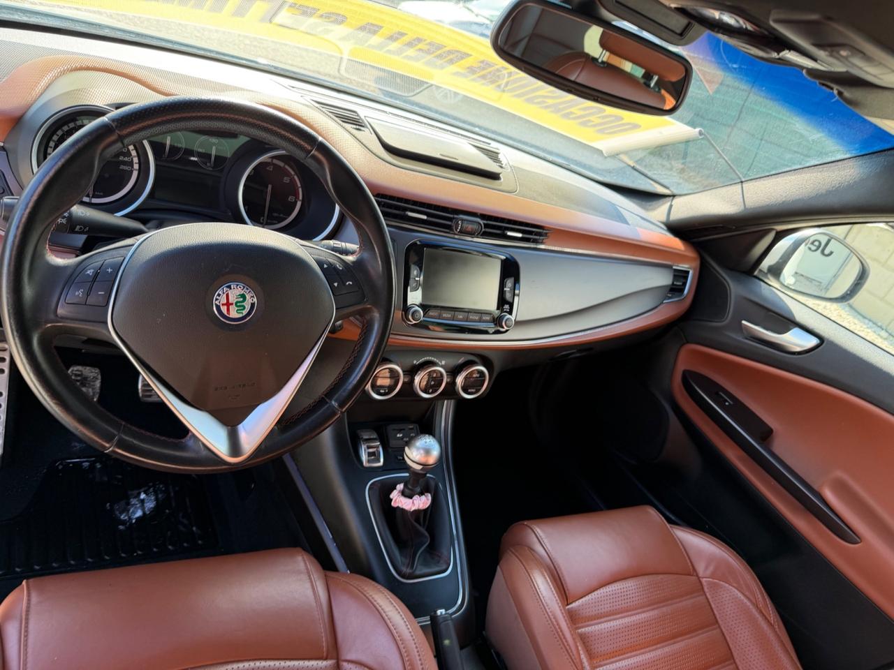 Alfa Romeo Giulietta 1.6 JTDm-2 105 CV Exclusive