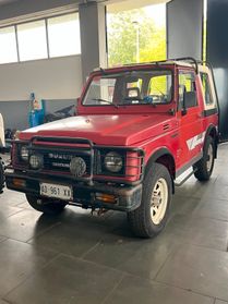 Suzuki SJ 413 SJ413 Berlina De Luxe