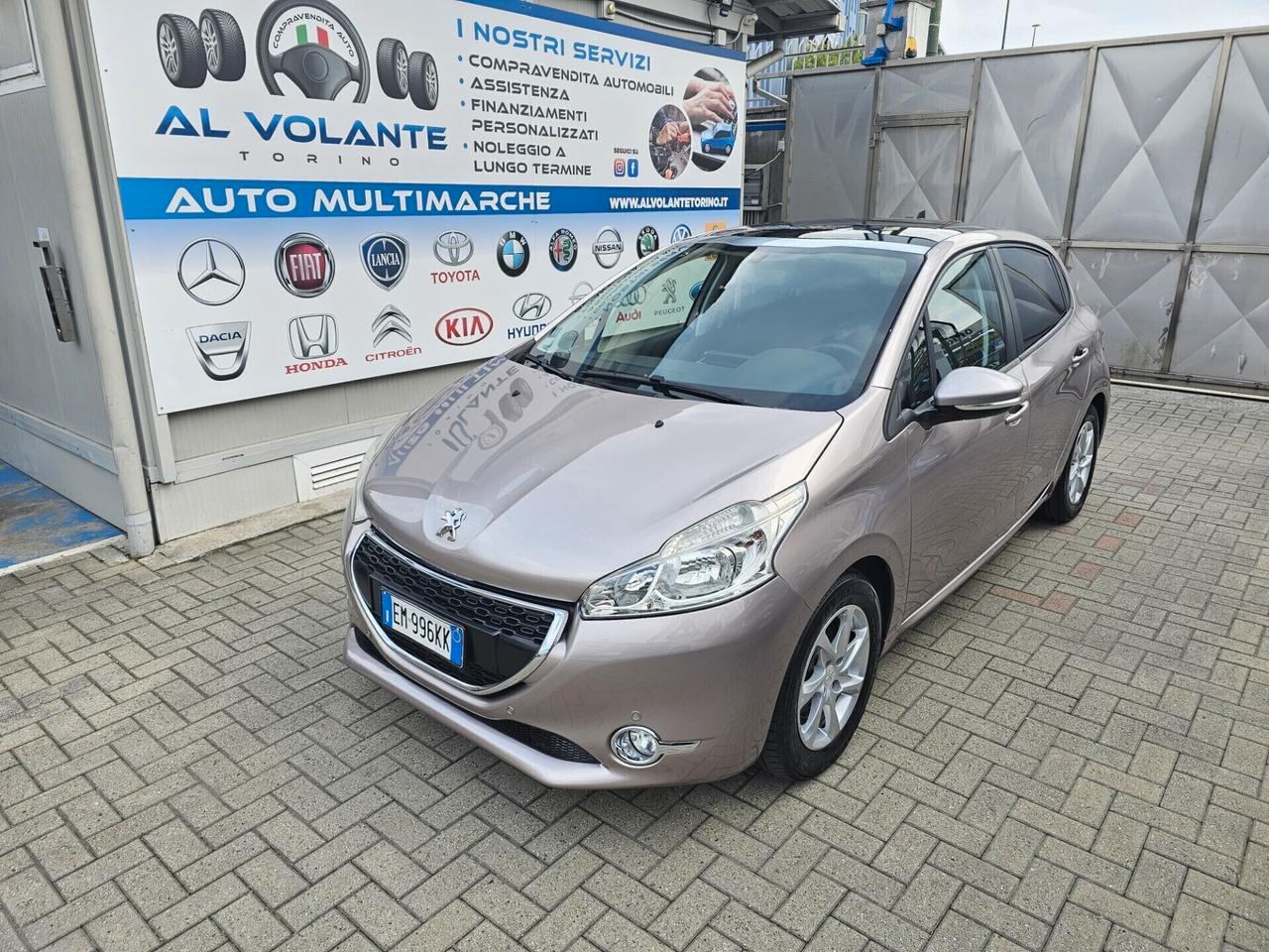 Peugeot 208 1.2 VTi 82 CV 5 porte Active - NeoPatentati