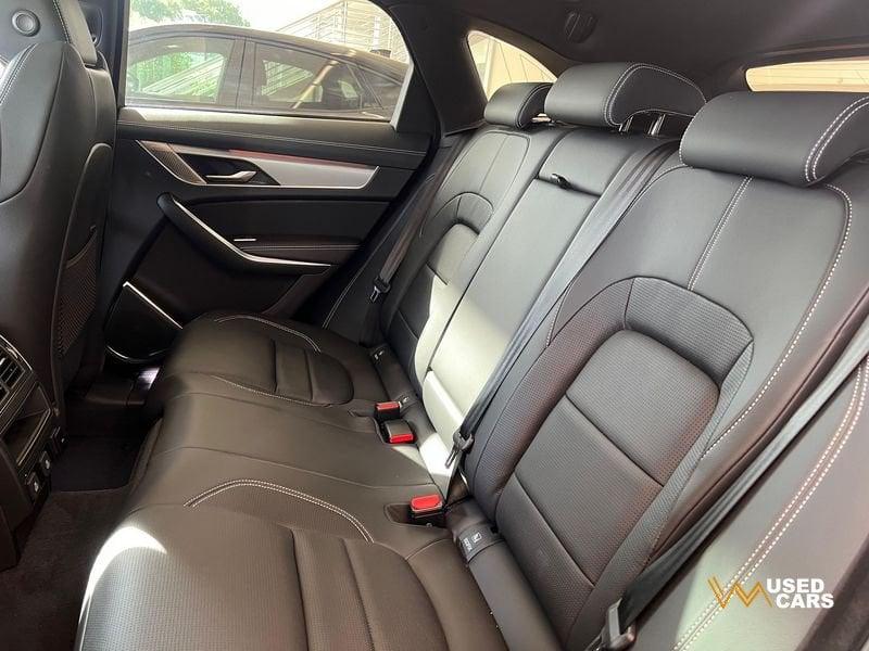 Jaguar F-Pace 2.0D 204 CV AWD R-Dynamic SE 90th Anniversary Edition