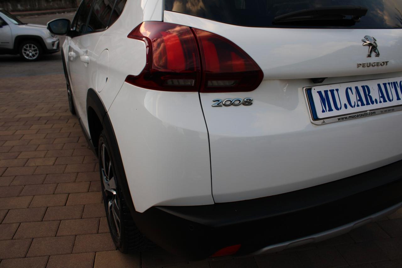 Peugeot 2008 BlueHDi 100 S&S Allure