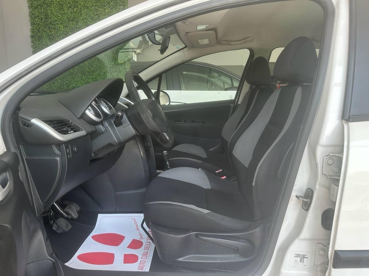 Peugeot 207 - 1.4 | 74 CV - GPL VALIDO 2034