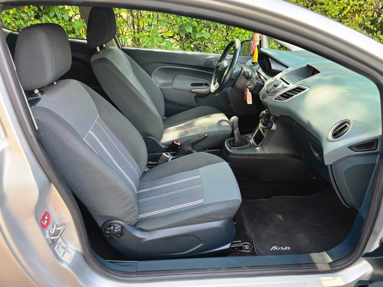 Ford Fiesta 1.2 82CV 3 porte Titanium - 2010