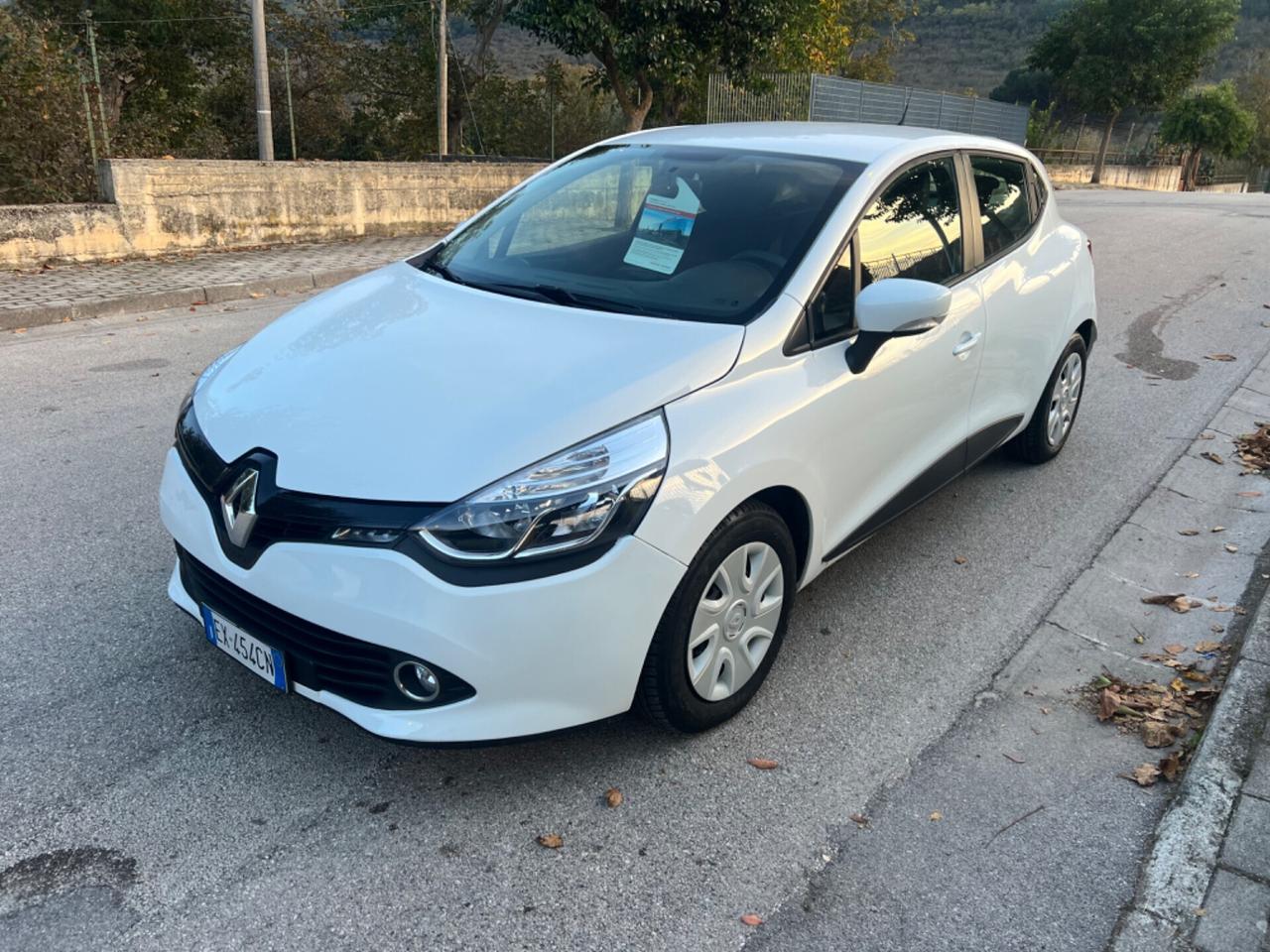 Renault Clio 1.2 75CV GPL 5 porte Costume National