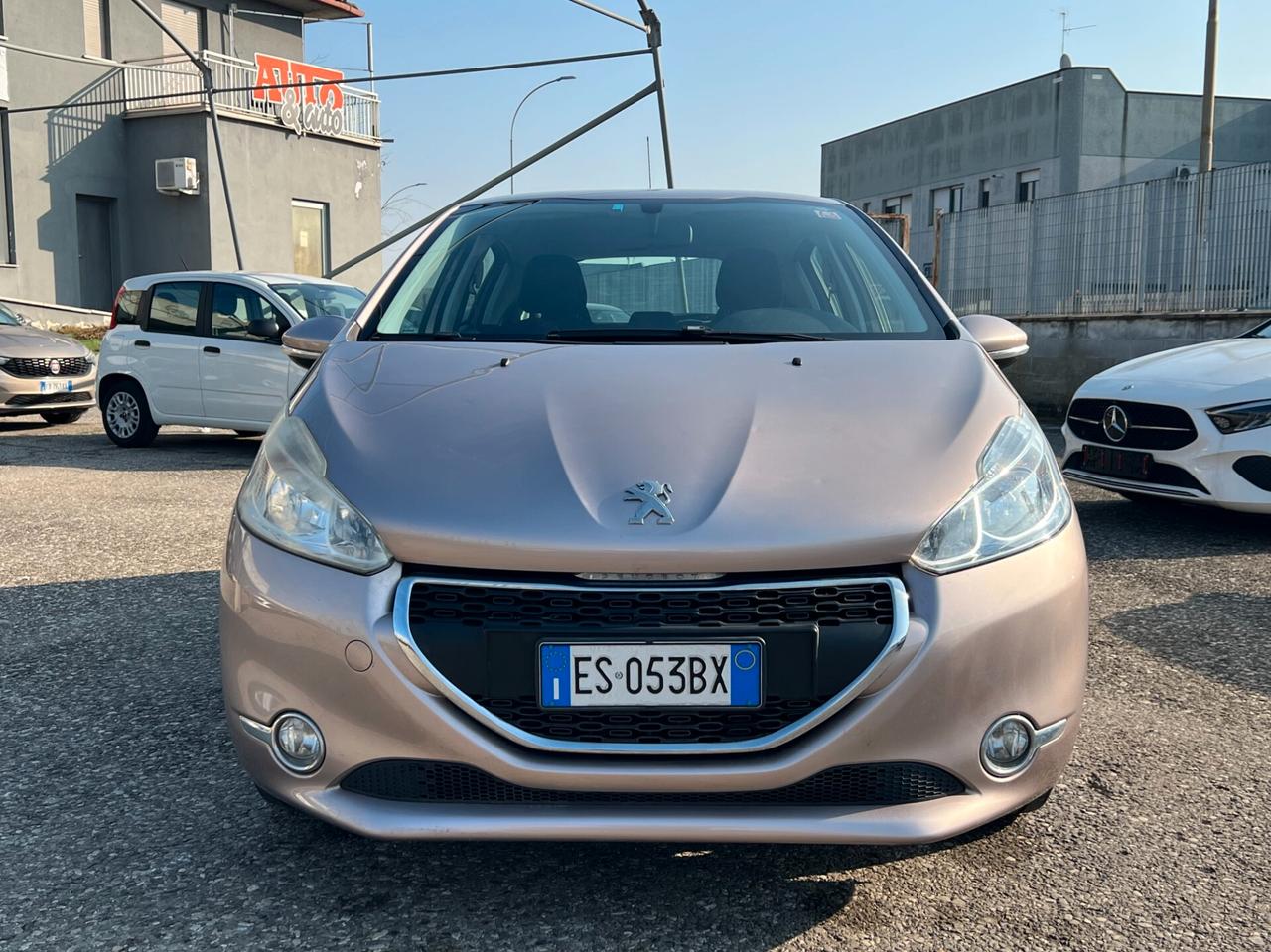 Peugeot 208 1.4 HDi 68 CV 5 porte