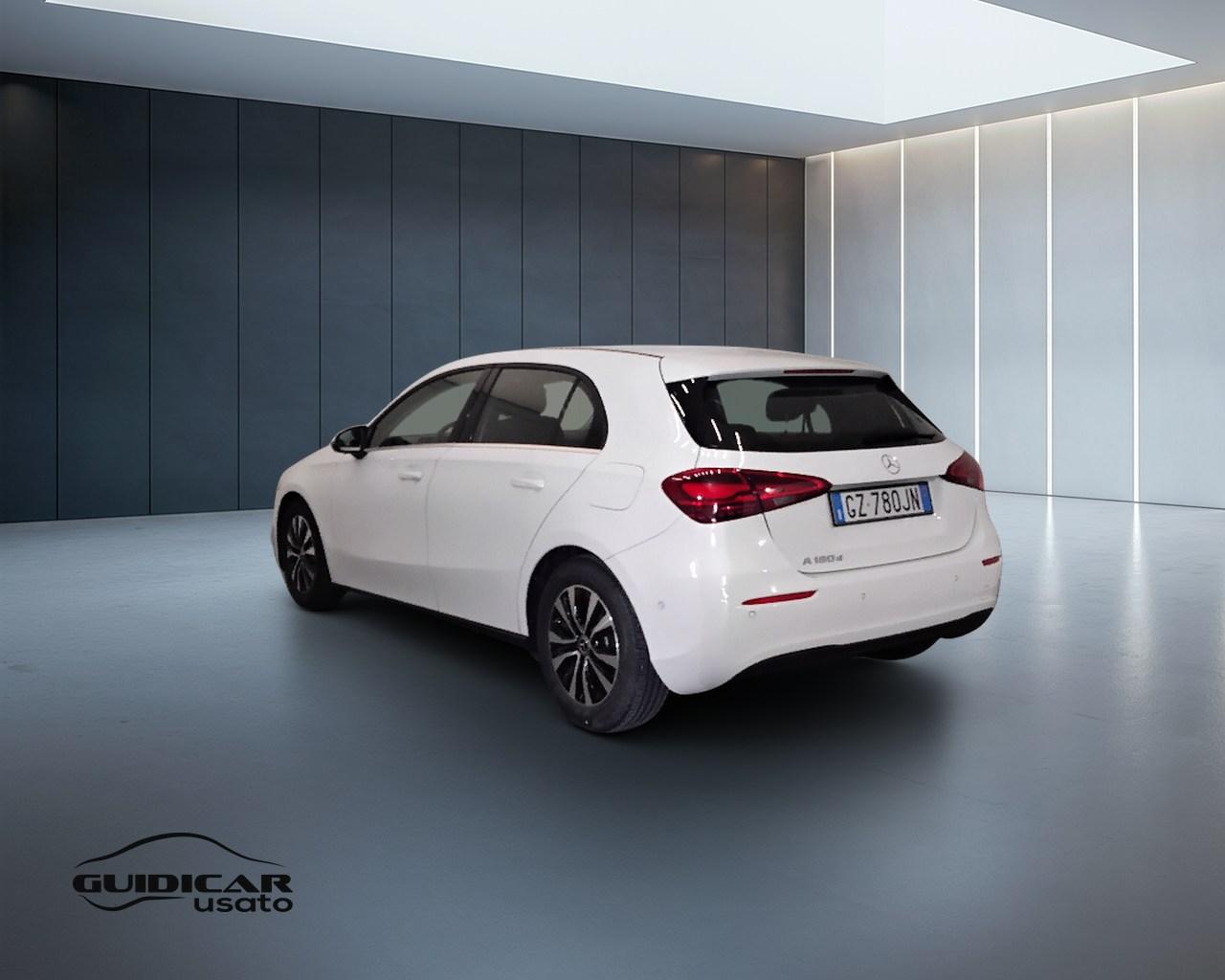 Mercedes-Benz Classe A - W177 2023 - A 180 d Advanced auto