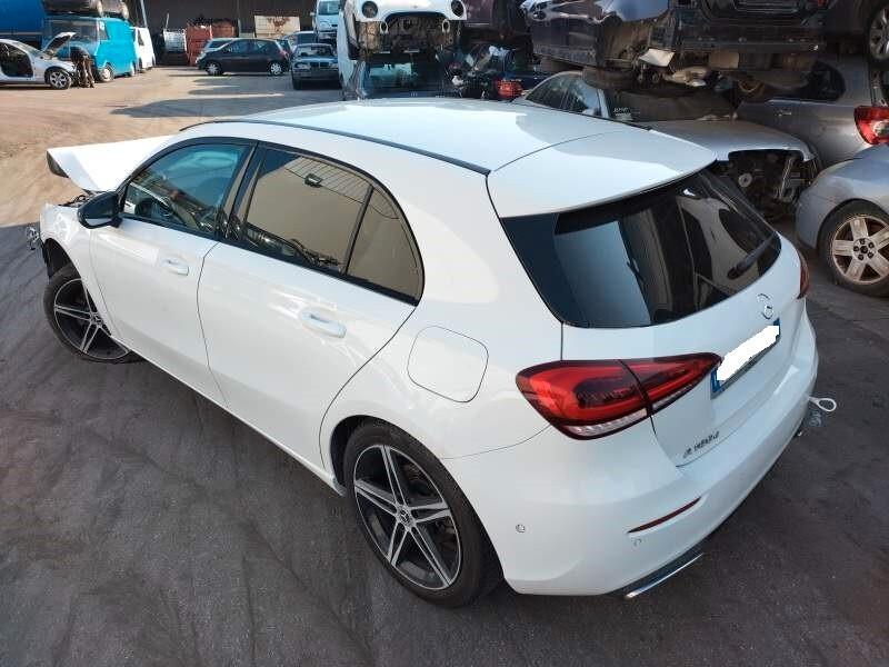 Mercedes-benz A 160 d Premium