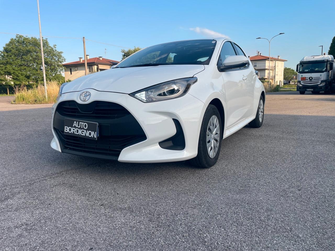 Toyota Yaris 1.5 Hybrid 5 porte Active