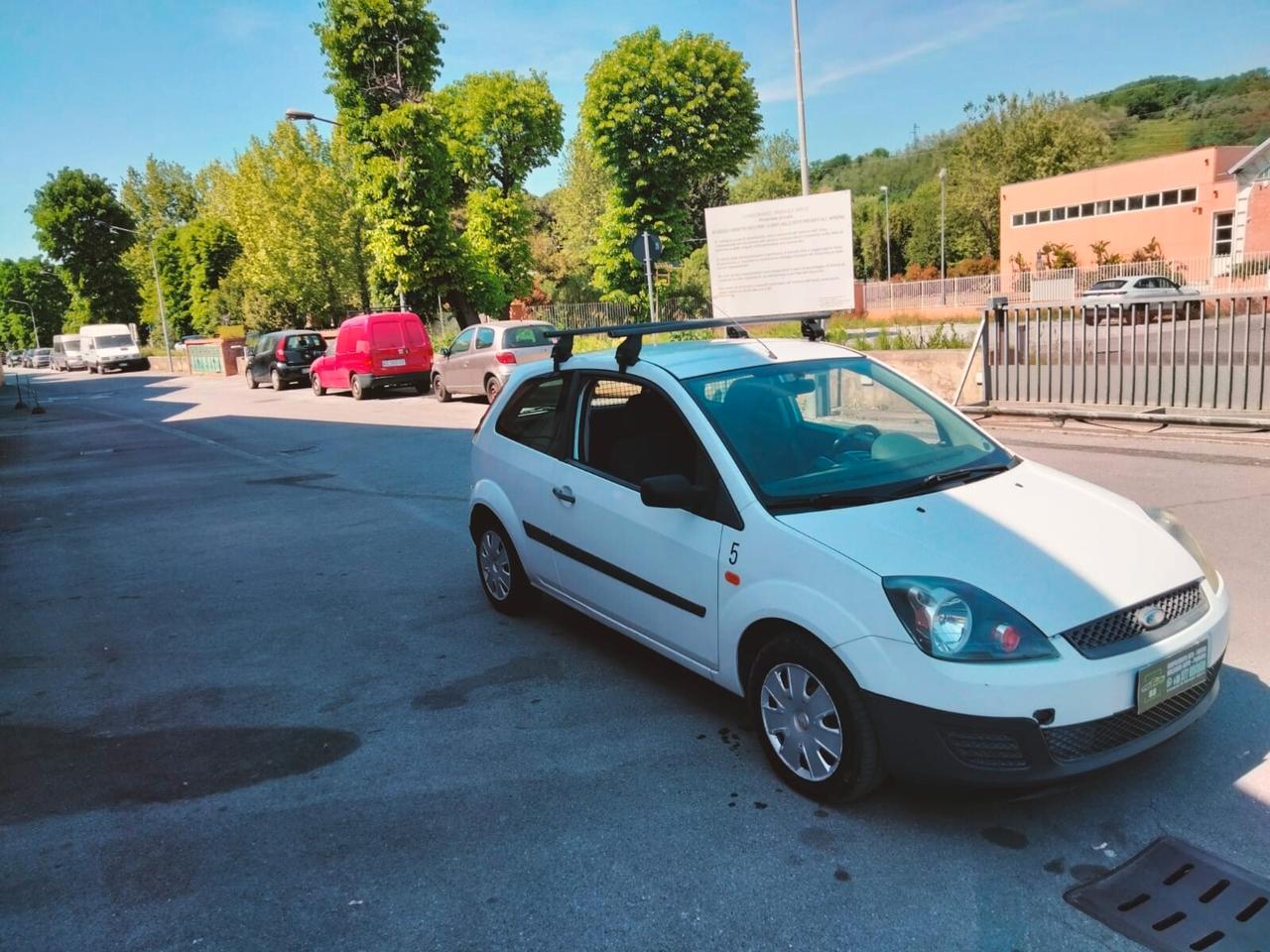 Ford Fiesta 1.4 TDCi 5p. Ghia