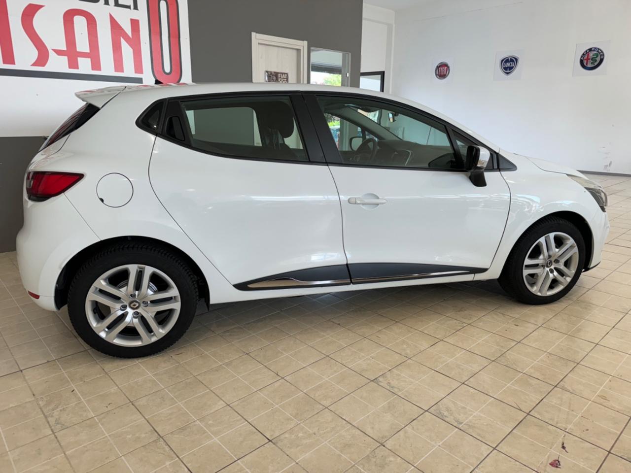 Renault Clio TCe 12V 100 CV 5 porte Edition One