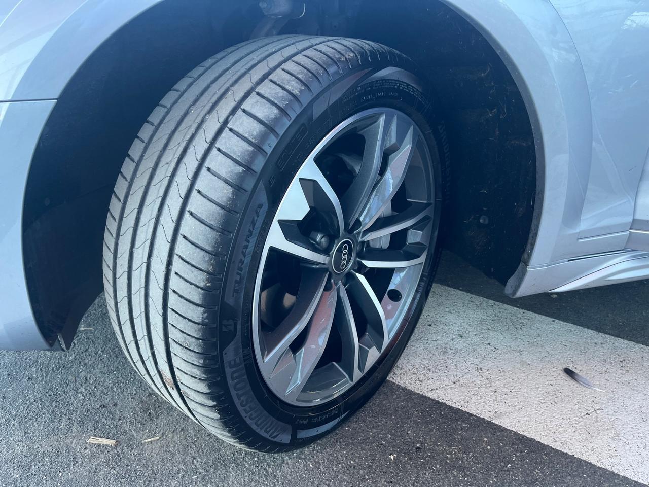 Audi A4 allroad 40 TDI 204 CV S tronic Identity Contrast