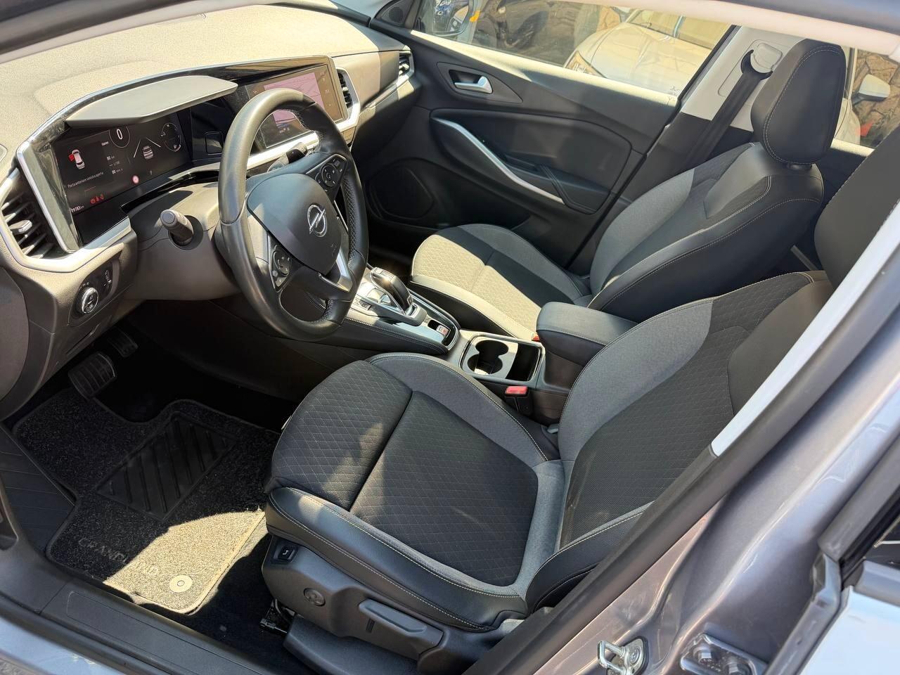 Opel Grandland 2022 1.5 130 AT8 Business Elegance